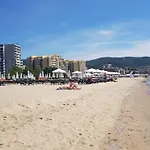 курортно студио 阳光海滩